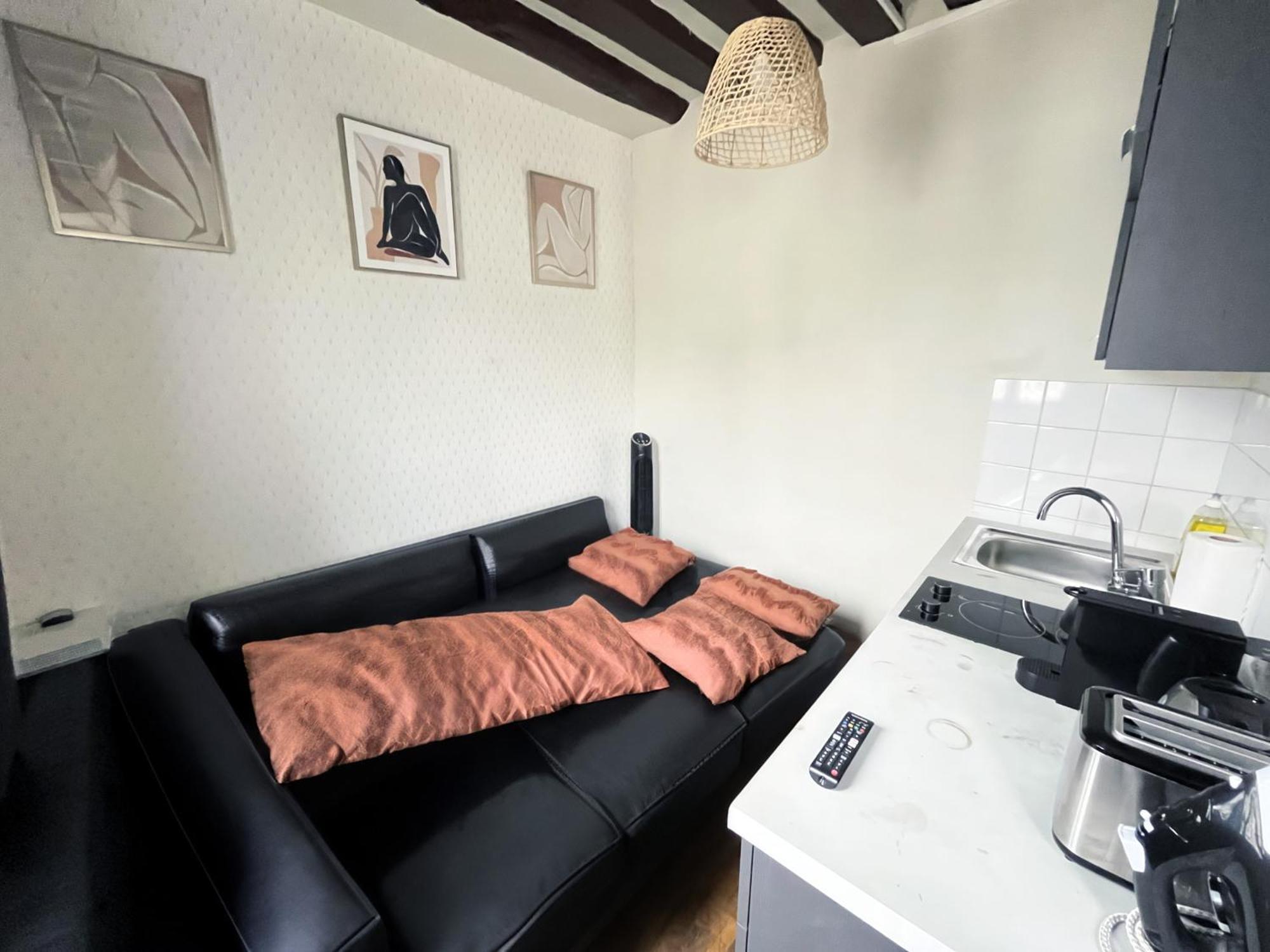 164 - Charming Studio In Center Of Paříž Exteriér fotografie